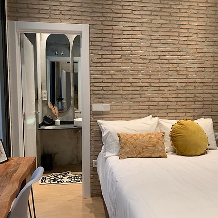 La Reina Beach Rooms 발렌시아 외부 사진