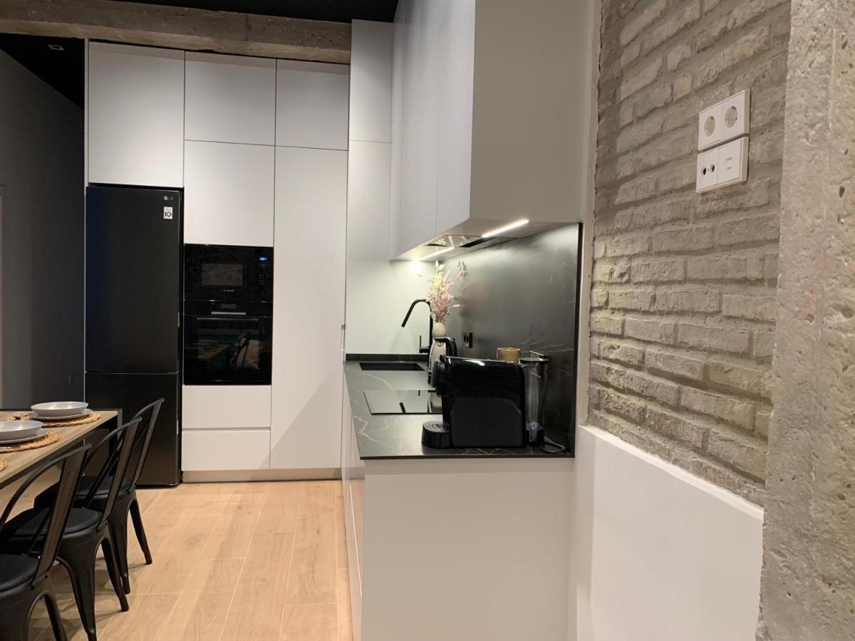 La Reina Beach Rooms 발렌시아 외부 사진