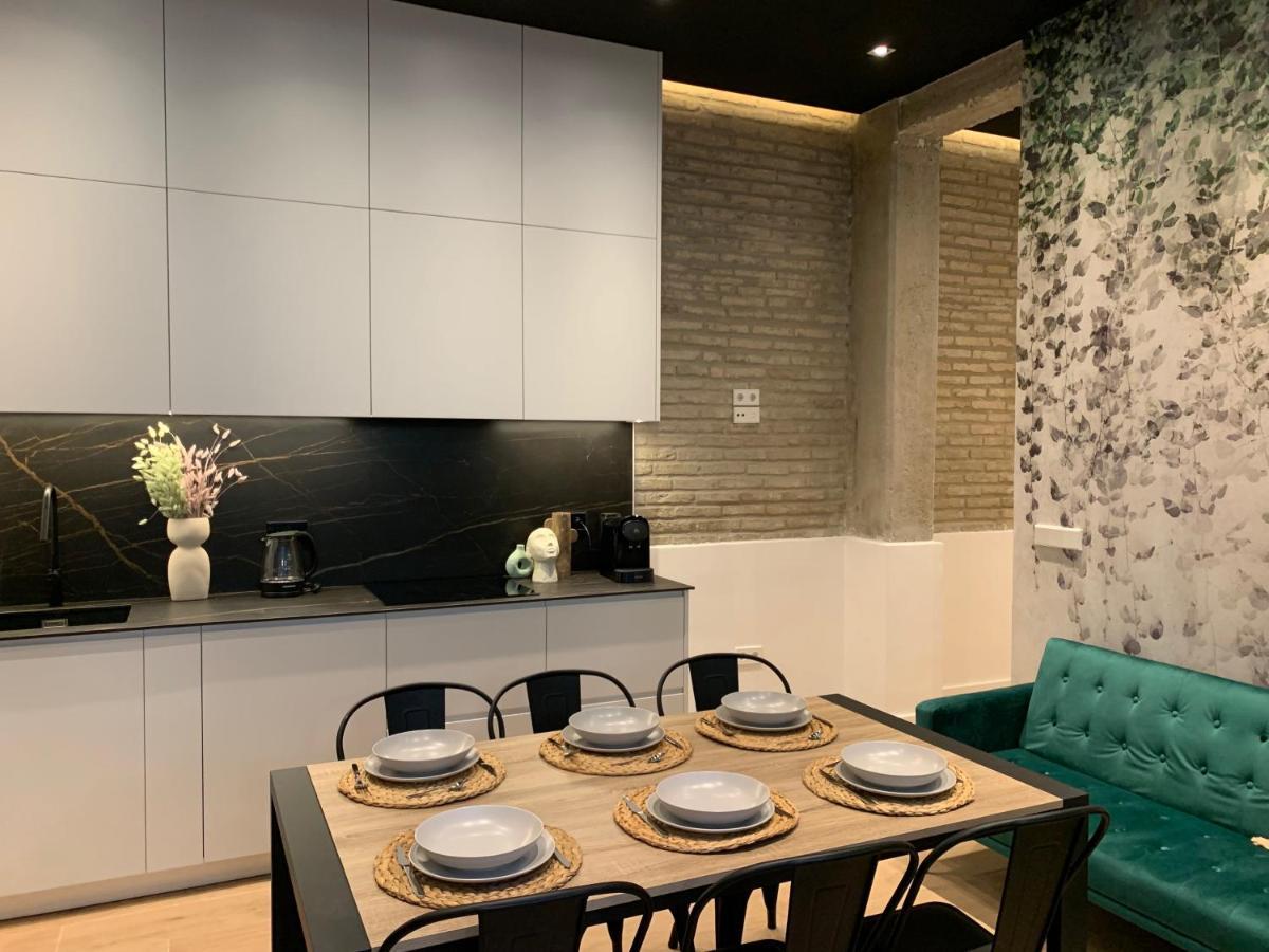La Reina Beach Rooms 발렌시아 외부 사진