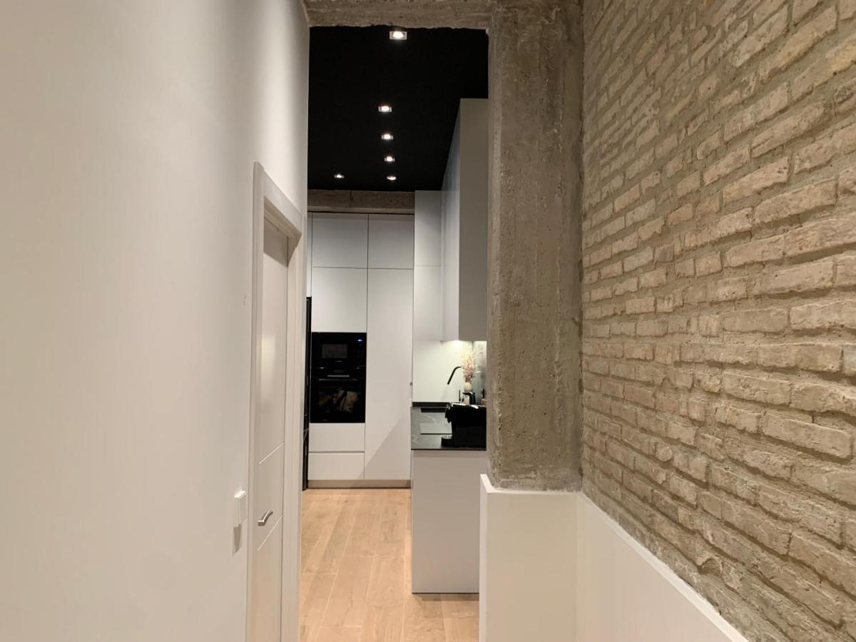 La Reina Beach Rooms 발렌시아 외부 사진