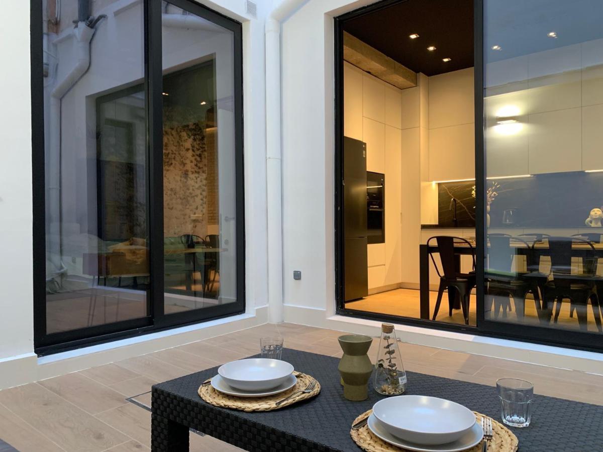 La Reina Beach Rooms 발렌시아 외부 사진