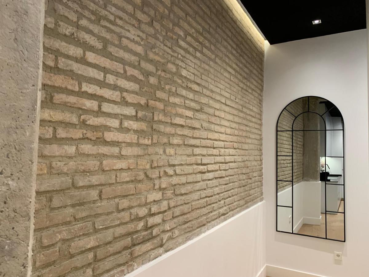 La Reina Beach Rooms 발렌시아 외부 사진