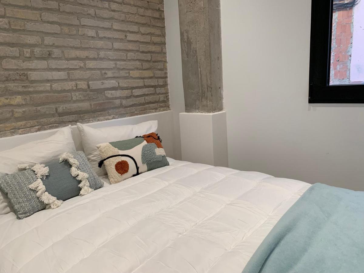 La Reina Beach Rooms 발렌시아 외부 사진