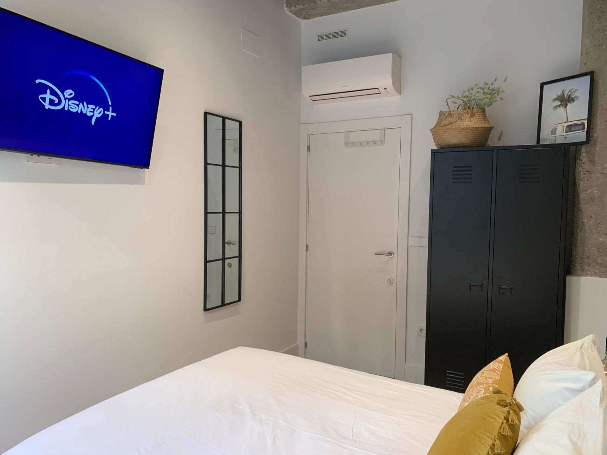 La Reina Beach Rooms 발렌시아 외부 사진
