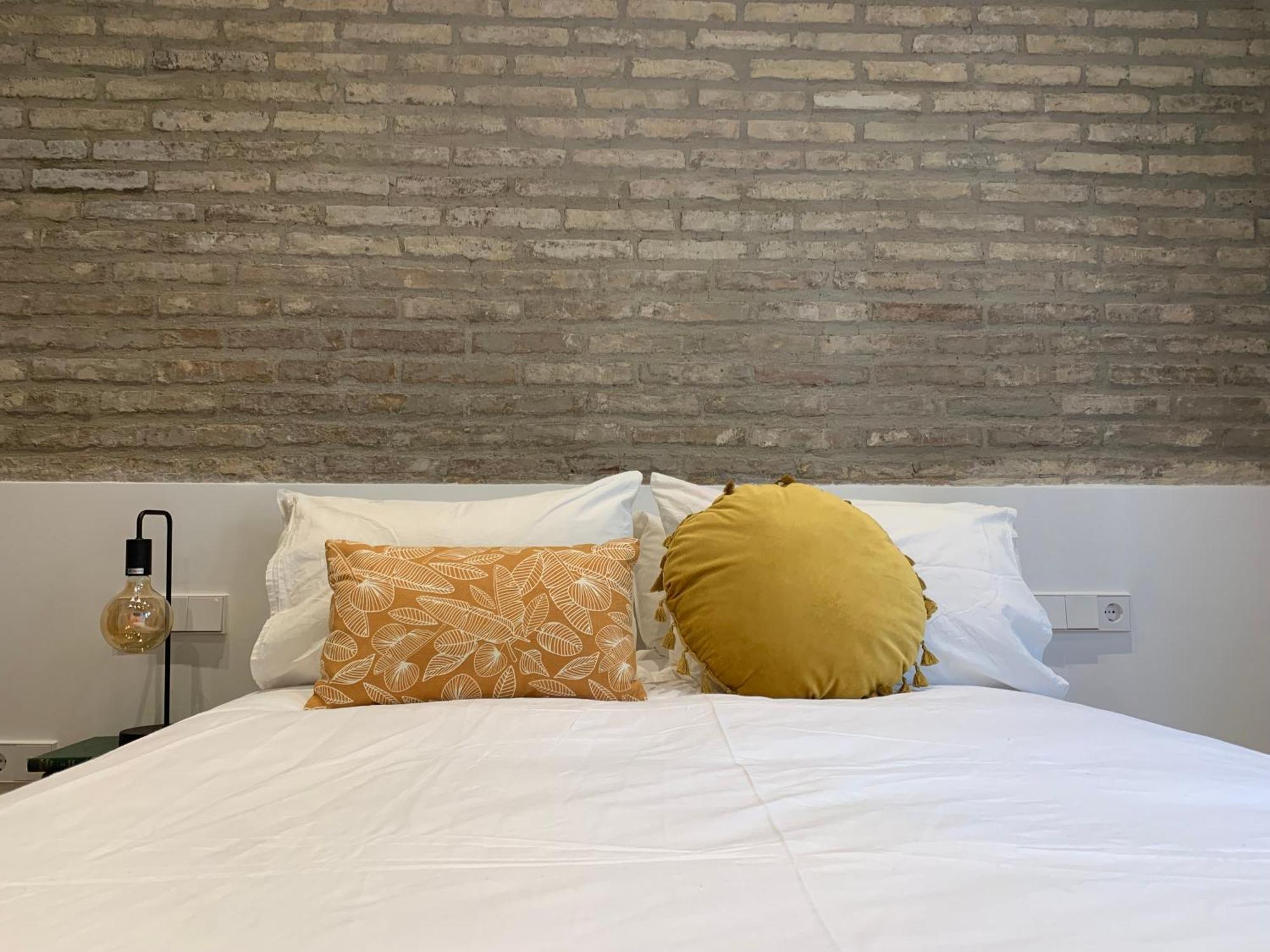 La Reina Beach Rooms 발렌시아 외부 사진