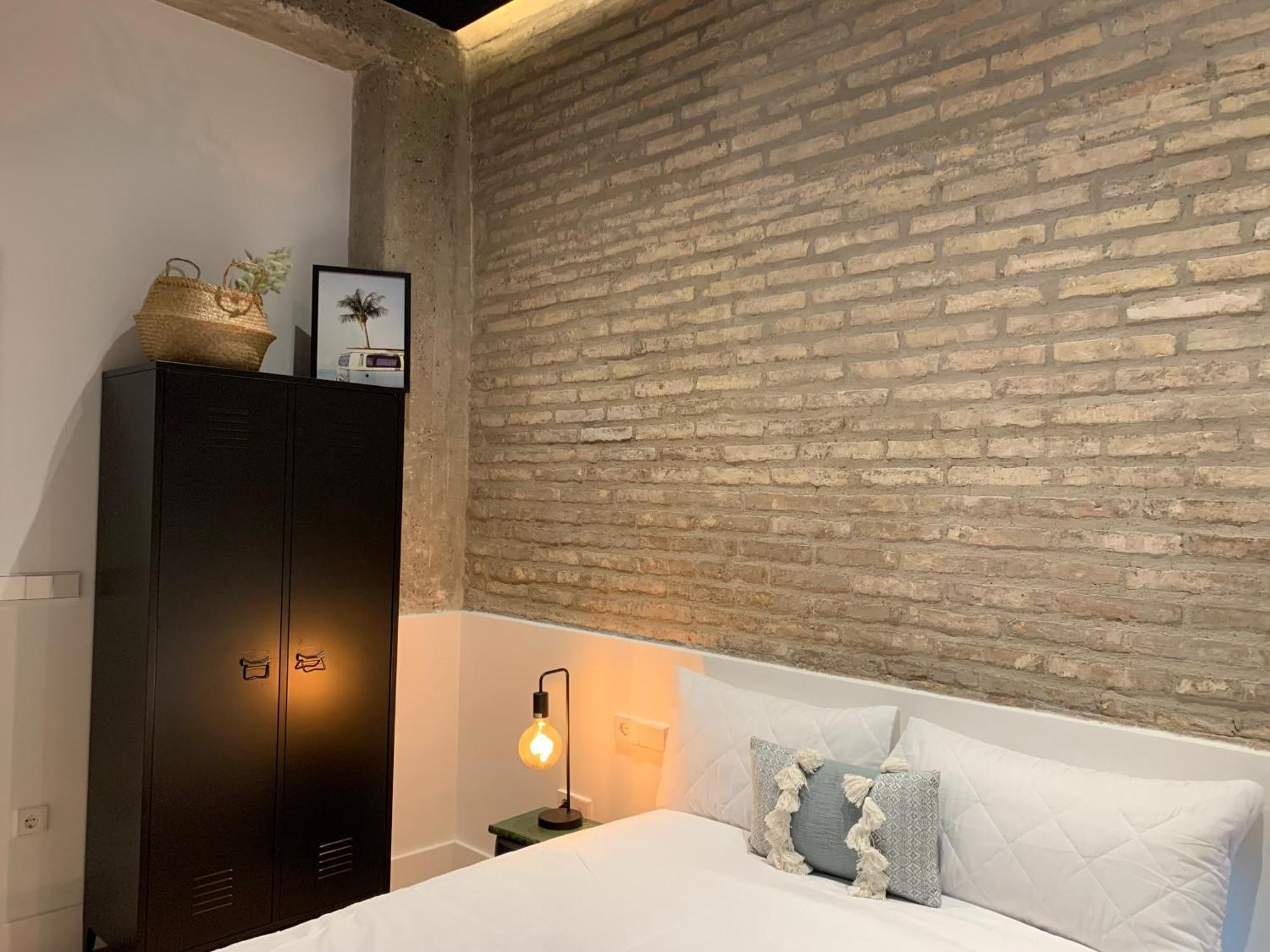 La Reina Beach Rooms 발렌시아 외부 사진