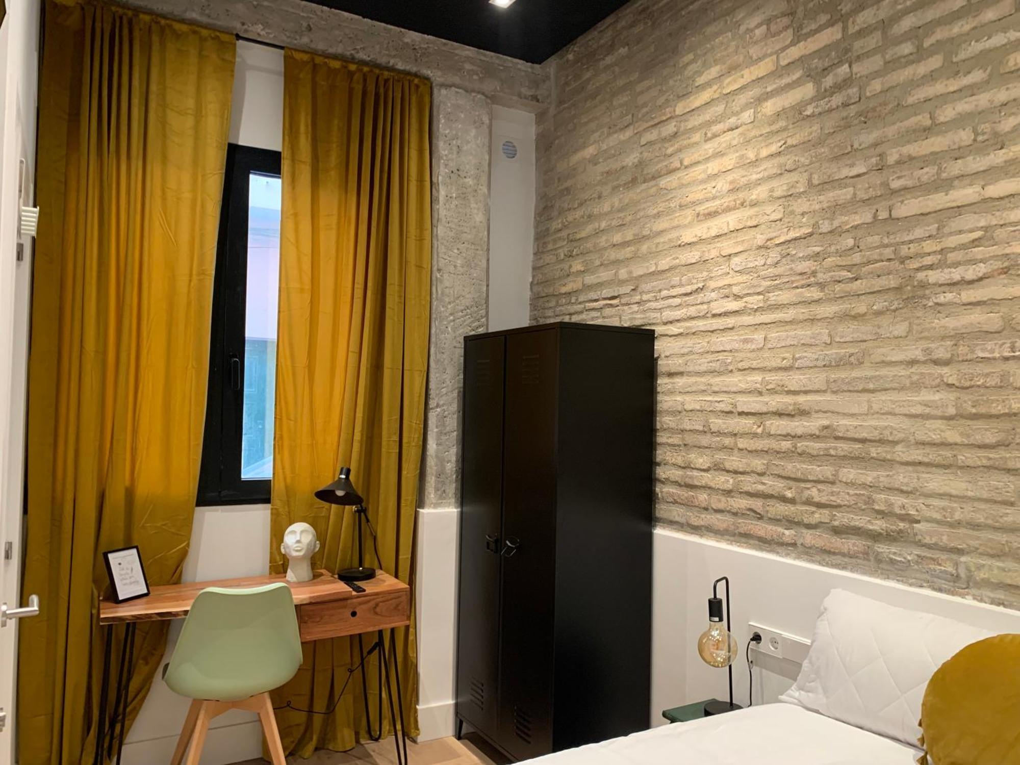 La Reina Beach Rooms 발렌시아 외부 사진