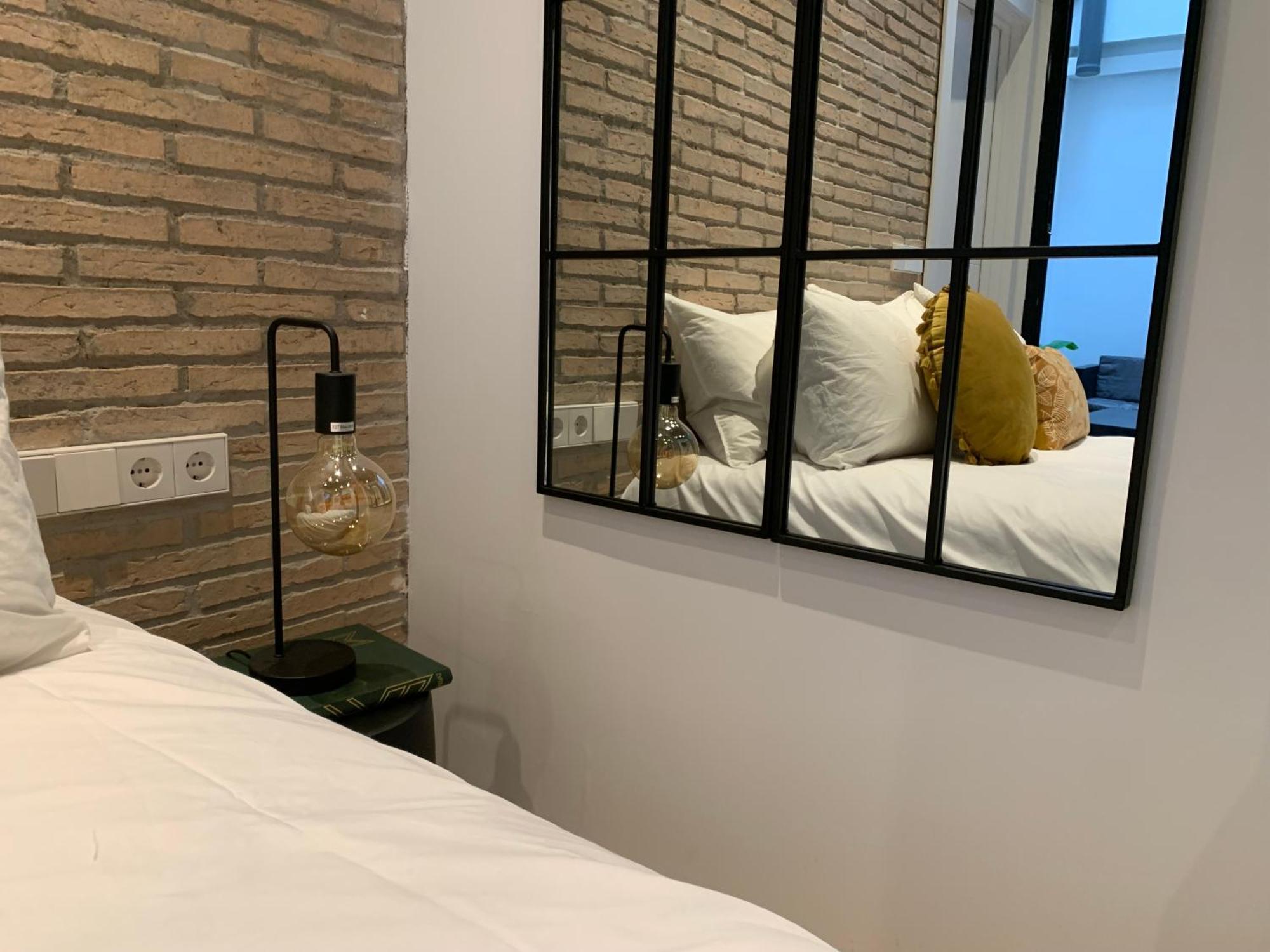 La Reina Beach Rooms 발렌시아 외부 사진