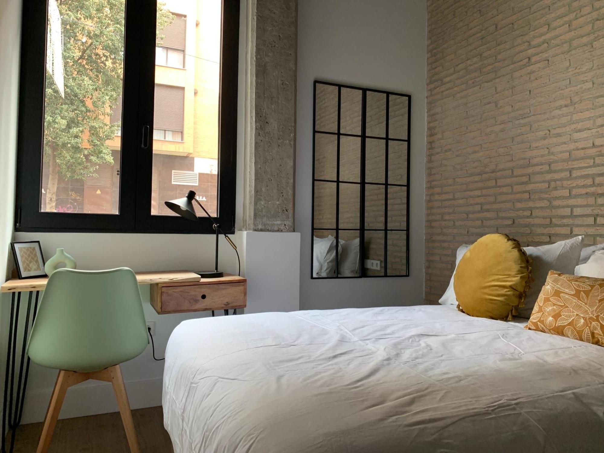 La Reina Beach Rooms 발렌시아 외부 사진